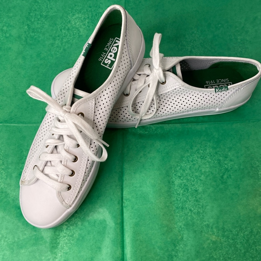 Women’s NEW white perforated leather Keds